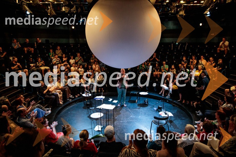  Boštjan Gombač, glasbenikNeandertalčeva piščal, zakaj potrebujemo glasbo, sploh?, premiera v Cankarjevem domu