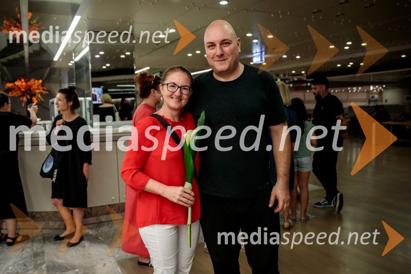  ... ;  Boštjan Gombač, glasbenikNeandertalčeva piščal, zakaj potrebujemo glasbo, sploh?, premiera v Cankarjevem domu