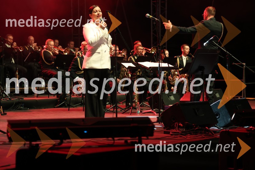  Nuška Drašček, pevkaVečer slovenske popevke, Lent 2024