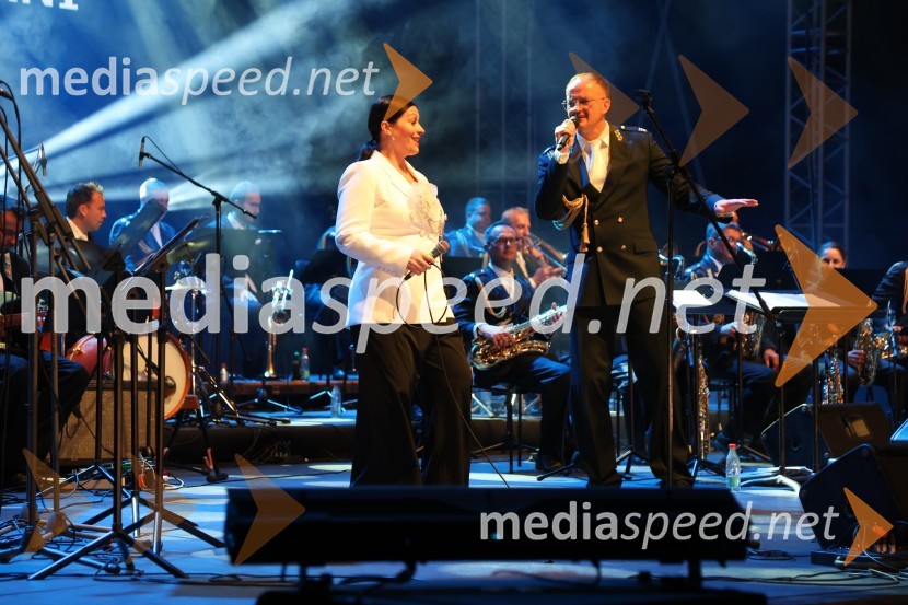  Nuška Drašček, pevka;  Rudolf Gas, glasbenikVečer slovenske popevke, Lent 2024