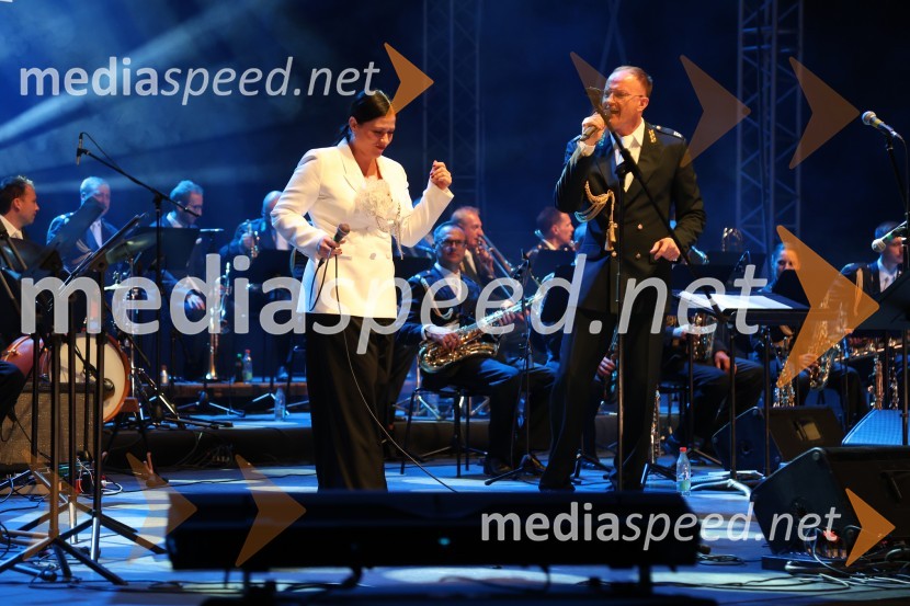  Nuška Drašček, pevka;  Rudolf Gas, glasbenikVečer slovenske popevke, Lent 2024