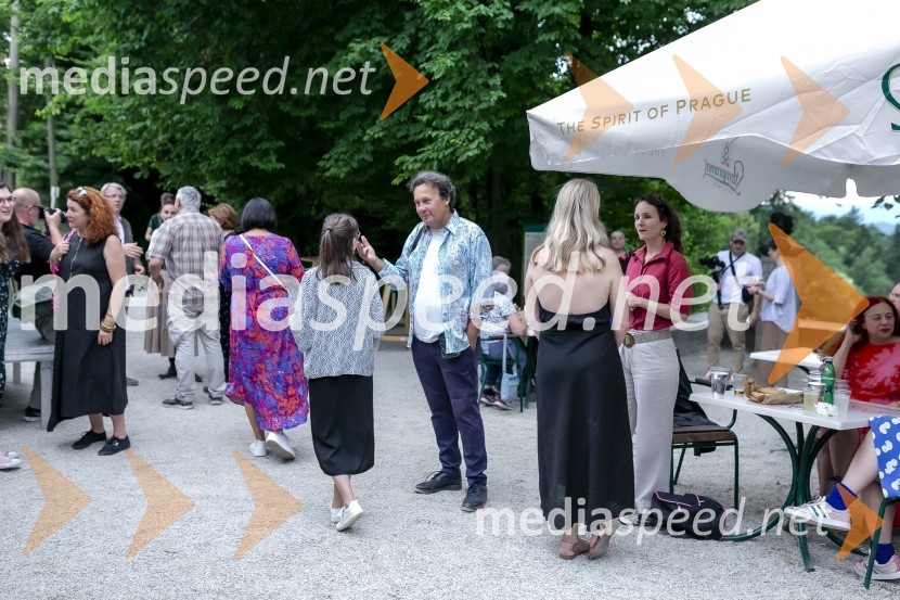 Kresnika za najboljši roman leta je prejela Anja Mugerli