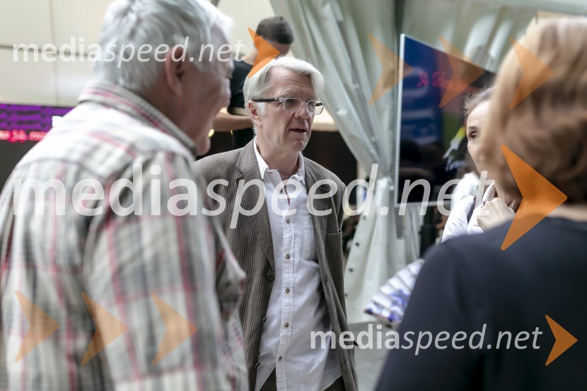  Branko Završan, igralecKresnika za najboljši roman leta je prejela Anja Mugerli