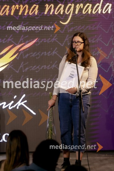  Anja ZidarKresnika za najboljši roman leta je prejela Anja Mugerli