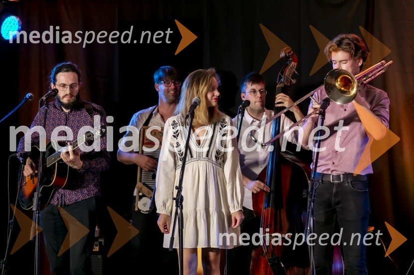  ... ;  ... ;  Marjeta Prudič;  ... ;  ... Kresnika za najboljši roman leta je prejela Anja Mugerli