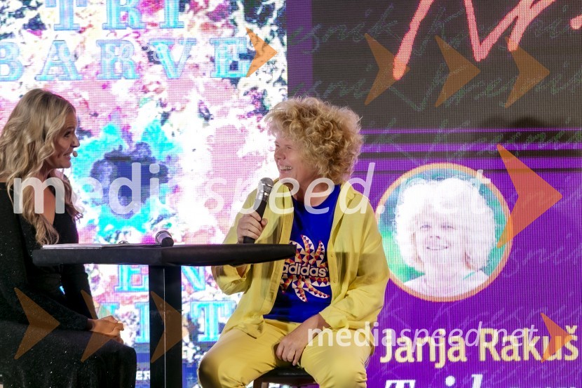  Bernarda Žarn, voditeljica;  Janja Rakuš, pisateljica in vizualna umetnicaKresnika za najboljši roman leta je prejela Anja Mugerli