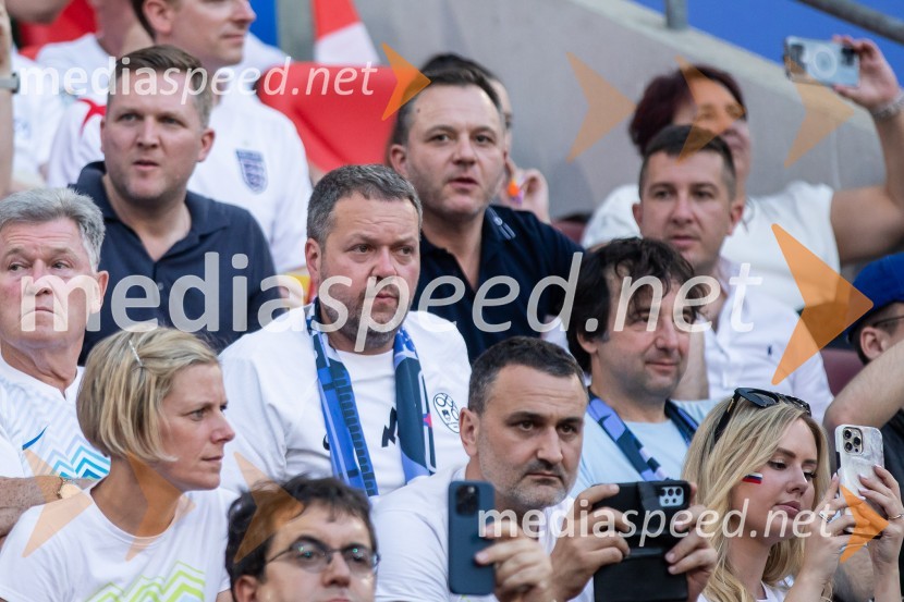  Gašper Čarman, direktor eVino;  Tomaž Kavčič, kuharski mojster, Pri Lojzetu, Zemono, podpredsednik BASSSlovenija gre naprej: Slovenci do točke in uvrstitve v osmino finala EURA 2024