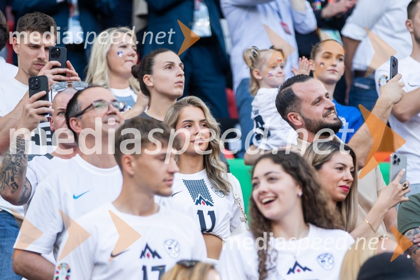  ... ;  Elvis Bašanović, lastnik, Pro transfer agencySlovenija gre naprej: Slovenci do točke in uvrstitve v osmino finala EURA 2024