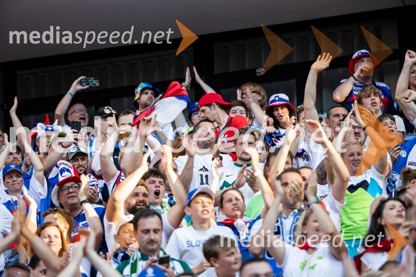  Domen Novak, igralec ;  Andrej Krajner, direktor komunikacij, NLB;  Andrej Krajner, direktor komunikacij, NLBSlovenija gre naprej: Slovenci do točke in uvrstitve v osmino finala EURA 2024