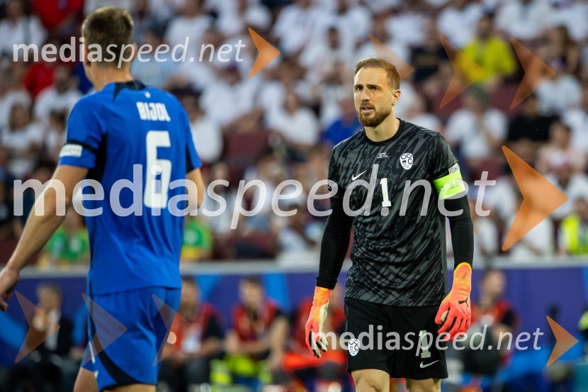 Jan Oblak, nogometašSlovenija gre naprej: Slovenci do točke in uvrstitve v osmino finala EURA 2024