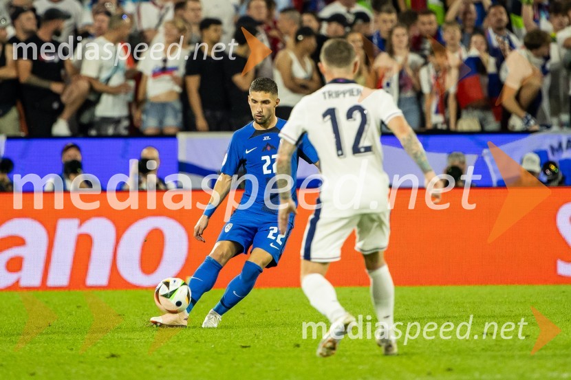  Adam Gnezda Čerin, nogometašSlovenija gre naprej: Slovenci do točke in uvrstitve v osmino finala EURA 2024