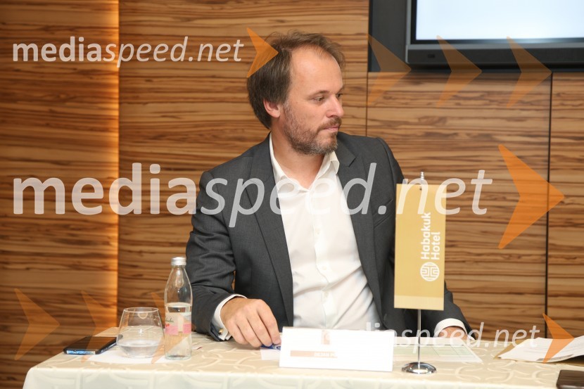  Dejan Podgoršek, ArtanaHotel Habakuk ima novega lastnika in upravljavca