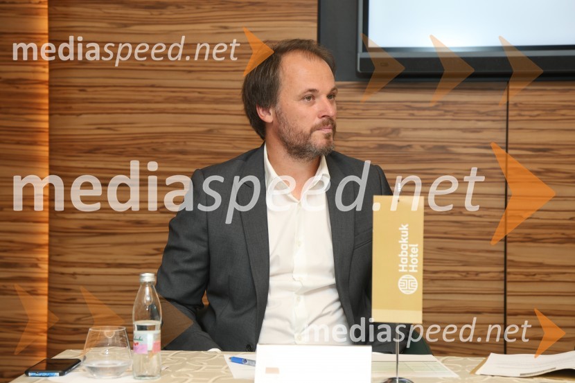  Dejan Podgoršek, ArtanaHotel Habakuk ima novega lastnika in upravljavca
