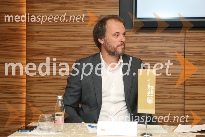  Dejan Podgoršek, ArtanaHotel Habakuk ima novega lastnika in upravljavca