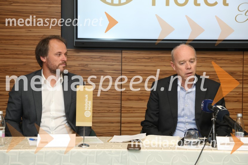  Dejan Podgoršek, Artana;  Dejan Podgoršek, ArtanaHotel Habakuk ima novega lastnika in upravljavca