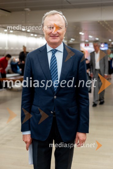  Gintautas Kevišas, pianistTosca, najznamenitejša opera na 72. Ljubljana Festivalu