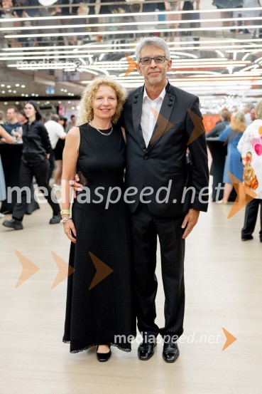 mag. Tadeja Kuhar, predstavnica Državne revizijske komisije za odnose z javnostmi;  Andrej  Kren, direktor PC BrdoTosca, najznamenitejša opera na 72. Ljubljana Festivalu