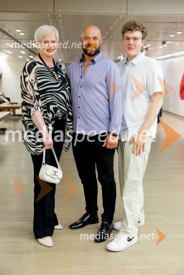  Alenka Slokar Bajc, profesorica petja;  Matej Vovk, tenorist, Spoletta;  ... Tosca, najznamenitejša opera na 72. Ljubljana Festivalu