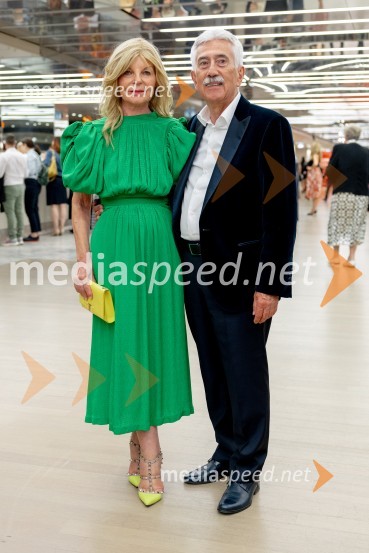  Darja Kuhar Kotnik, soustanoviteljica in podpredsednica Društva za zdravje naroda;  Rajko Kotnik, bivši poslovni direktor Cankarjevega doma, dosedanji predsednik Lions kluba Ljubljana RožnikTosca, najznamenitejša opera na 72. Ljubljana Festivalu