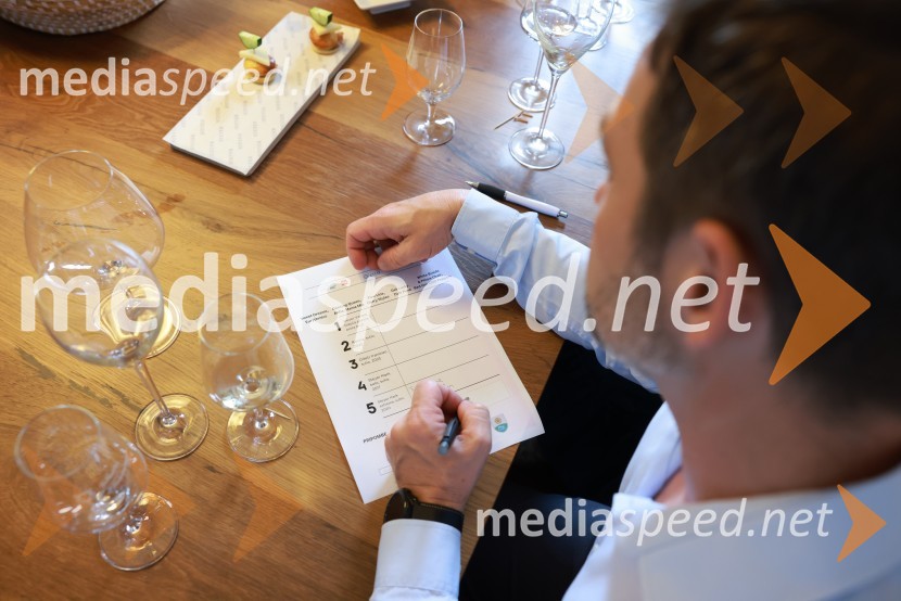 Predstavitev ampelografskega vrta in nove multisenzorične izkušnje na posestvu Steyer