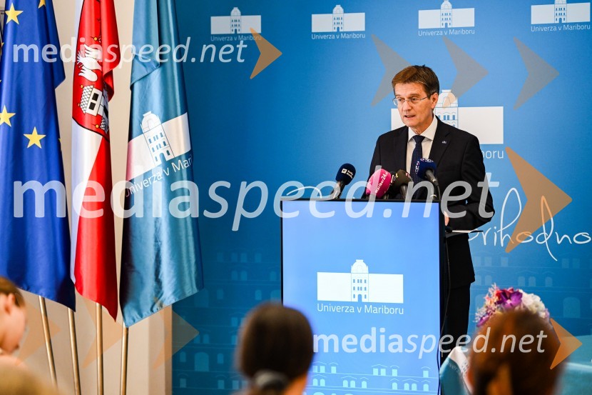 prof. dr. Zdravko Kačič, rektor Univerze v MariboruPodpis pogodbe za (so)financiranje projekta širitve in obnove Fakultete za zdravstvene vede Univerze v Mariboru