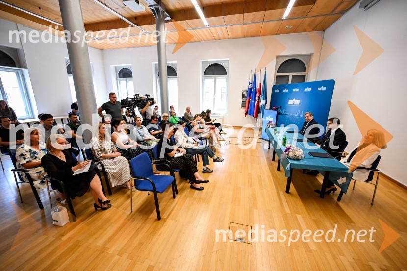 Podpis pogodbe za (so)financiranje projekta širitve in obnove Fakultete za zdravstvene vede Univerze v Mariboru