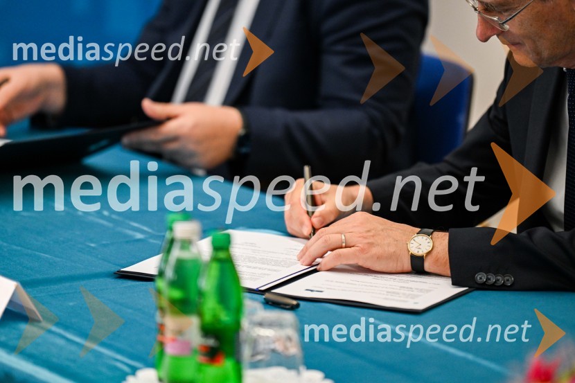 Podpis pogodbe za (so)financiranje projekta širitve in obnove Fakultete za zdravstvene vede Univerze v Mariboru