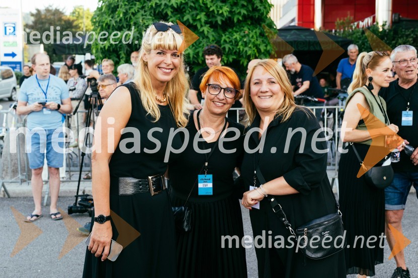  Darja Lesjak, center manager, Citycenter Celje;  Nena Horvat, vodja marketinga Citycenter Celje;  Geri Tavčer, Citycenter CeljeVeliki koncert Vlada Kreslina z Malimi bogovi v Citycentru Celje