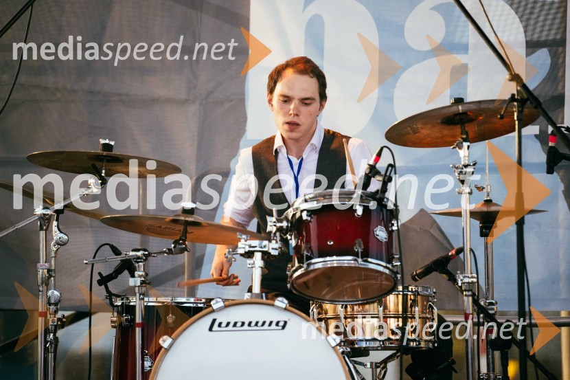  Luka Rener, Delta Riff bandVeliki koncert Vlada Kreslina z Malimi bogovi v Citycentru Celje