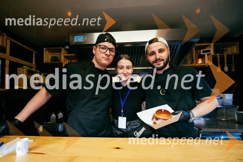 Veliki koncert Vlada Kreslina z Malimi bogovi v Citycentru Celje