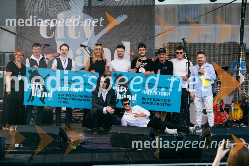 Veliki koncert Vlada Kreslina z Malimi bogovi v Citycentru Celje