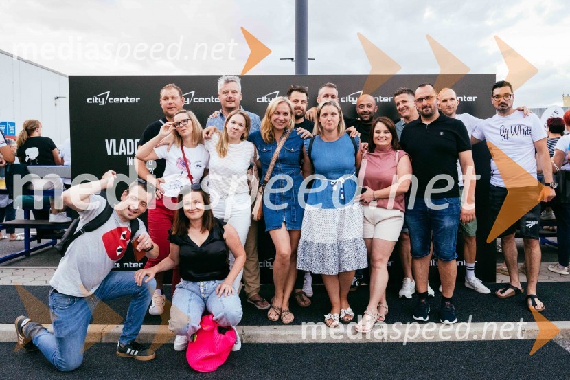 Veliki koncert Vlada Kreslina z Malimi bogovi v Citycentru Celje