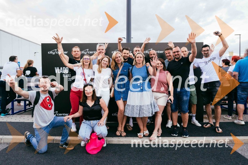 Veliki koncert Vlada Kreslina z Malimi bogovi v Citycentru Celje