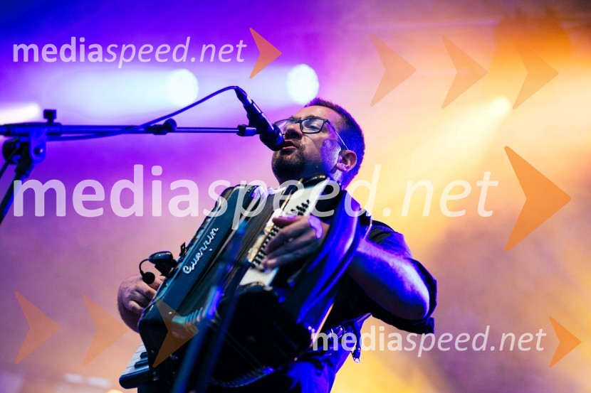 Veliki koncert Vlada Kreslina z Malimi bogovi v Citycentru Celje