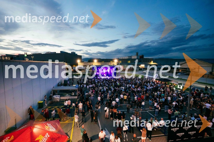 Veliki koncert Vlada Kreslina z Malimi bogovi v Citycentru Celje