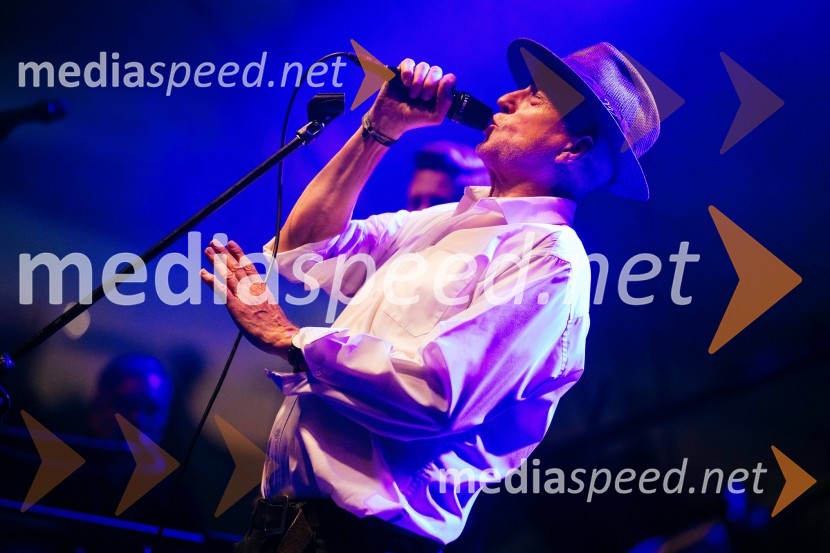  Vlado Kreslin, glasbenikVeliki koncert Vlada Kreslina z Malimi bogovi v Citycentru Celje