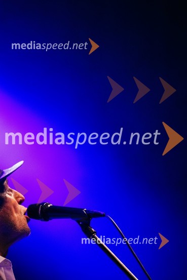  Vlado Kreslin, glasbenikVeliki koncert Vlada Kreslina z Malimi bogovi v Citycentru Celje