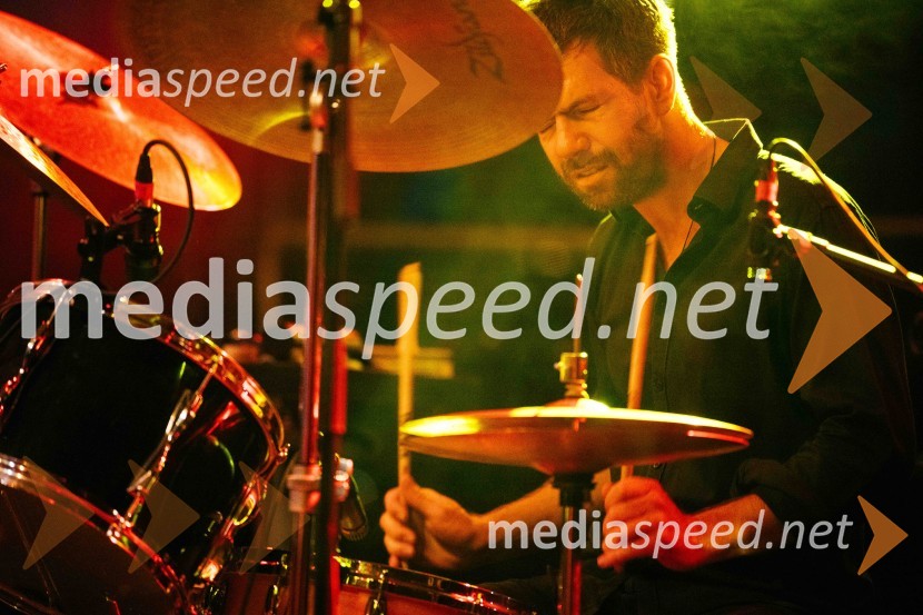 Veliki koncert Vlada Kreslina z Malimi bogovi v Citycentru Celje