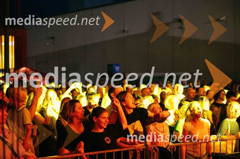 Veliki koncert Vlada Kreslina z Malimi bogovi v Citycentru Celje