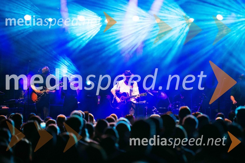  Vlado Kreslin, glasbenikVeliki koncert Vlada Kreslina z Malimi bogovi v Citycentru Celje