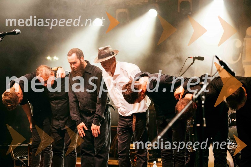  ... ;  ... ;  ... ;  Vlado Kreslin, glasbenik;  ... Veliki koncert Vlada Kreslina z Malimi bogovi v Citycentru Celje