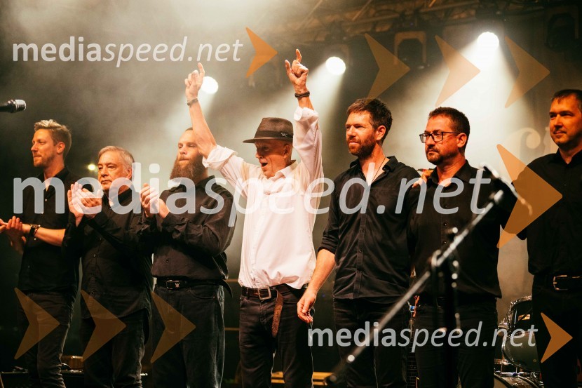  ... ;  ... ;  ... ;  Vlado Kreslin, glasbenik;  ... ;  ... ;  ... Veliki koncert Vlada Kreslina z Malimi bogovi v Citycentru Celje