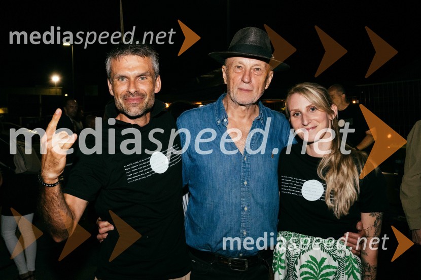  ... ;  Vlado Kreslin, glasbenik;  ... Veliki koncert Vlada Kreslina z Malimi bogovi v Citycentru Celje