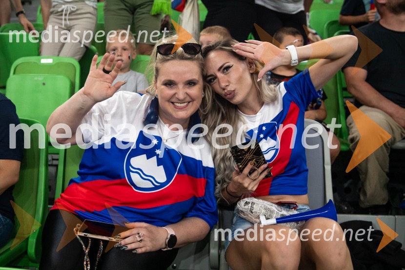  Aleksandra Popović;  Patricija Štifter - RIYA, model, pevka, tiktokerkaSlovenija na krilih Luke Dončića premagala Brazilijo