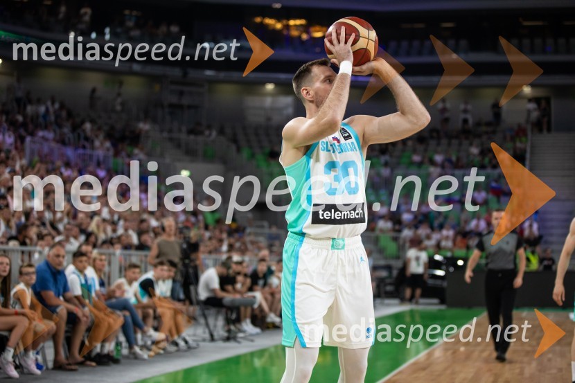  Zoran Dragić, košarkarSlovenija na krilih Luke Dončića premagala Brazilijo