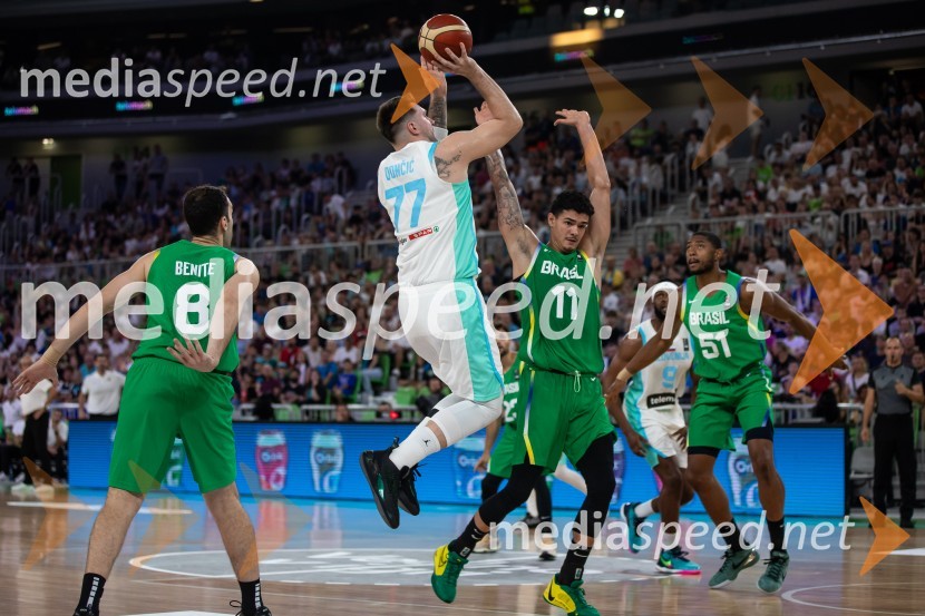 Luka  Dončić, košarkar;  Gui Santos, košarkar, BrazilijaSlovenija na krilih Luke Dončića premagala Brazilijo