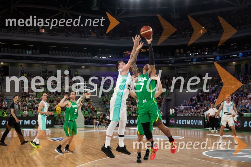  Luka  Dončić, košarkar;  Marcos Louzada, košarkar, BrazilijaSlovenija na krilih Luke Dončića premagala Brazilijo