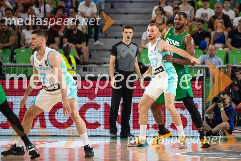  Aleksej  Nikolić, košarkar;  ... ;  Leon Stergar, košarkar;  Cristiano Felicio, košarkar, BrazilijaSlovenija na krilih Luke Dončića premagala Brazilijo