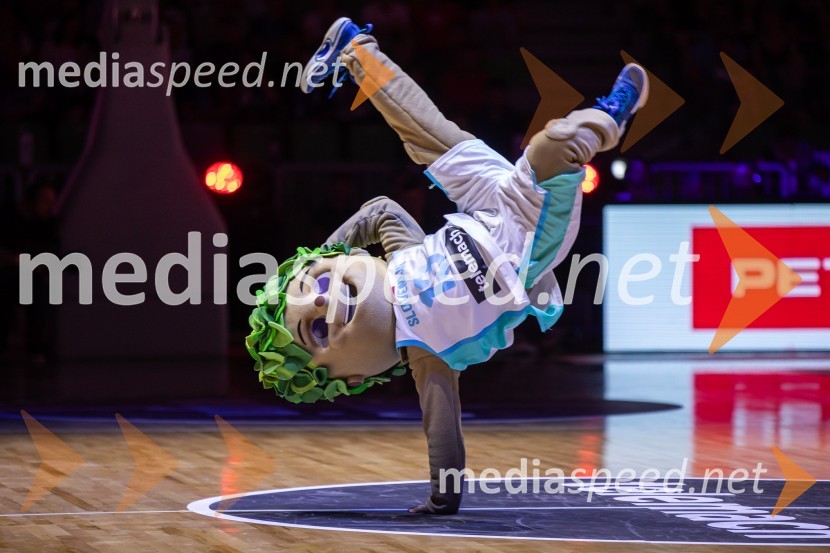 LipkoSlovenija na krilih Luke Dončića premagala Brazilijo