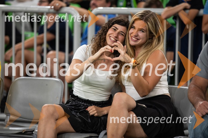  Neža Blatnik Sojar;  ... Slovenija na krilih Luke Dončića premagala Brazilijo